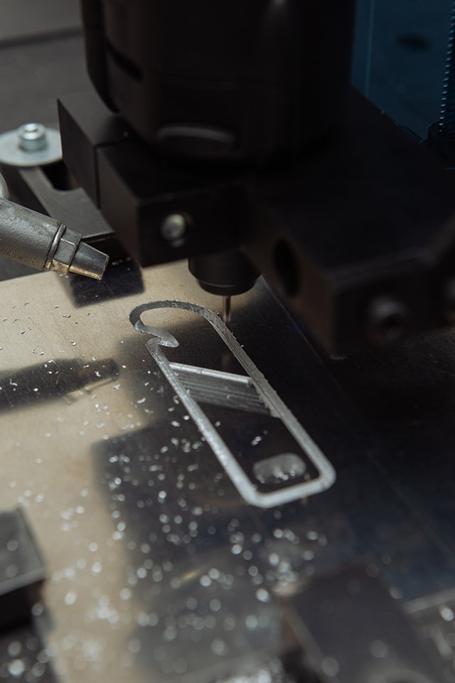 Evo close up while milling some aluminium